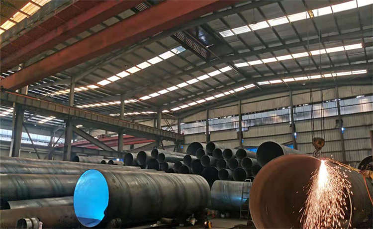 16螺旋管廠家，1424螺旋鋼管，鋼材場(chǎng)377mm螺旋焊管，426螺旋鋼管