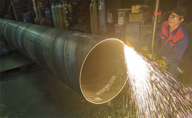 630給水螺旋管,711mm螺旋鋼管,知名鋼管生產廠家,鋼材場焊管廠